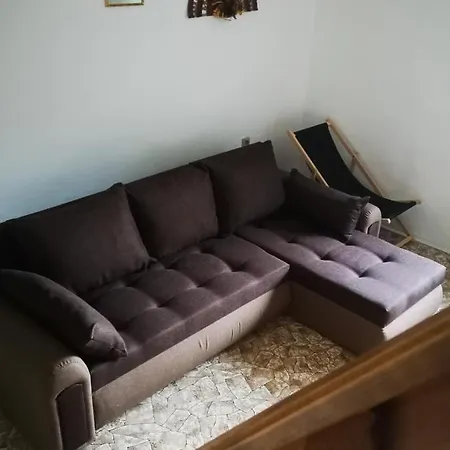 Alena Hutarova -chalupa * Bzince pod Javorinou