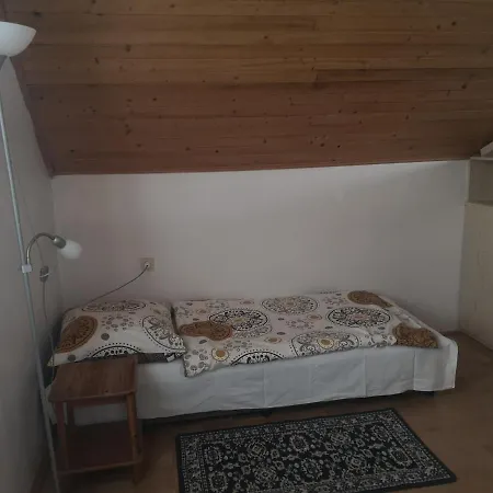 Semesterbostad Alena Hutarova -chalupa