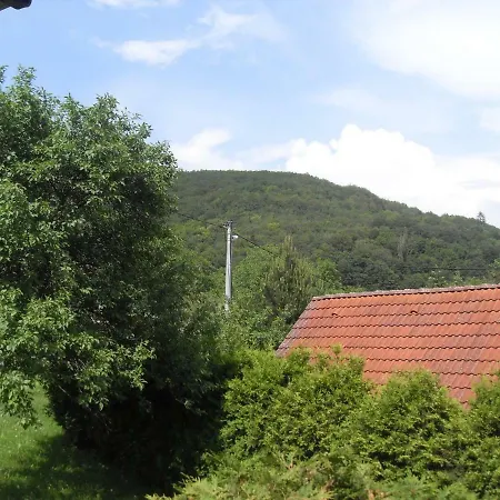 Alena Hutarova -chalupa