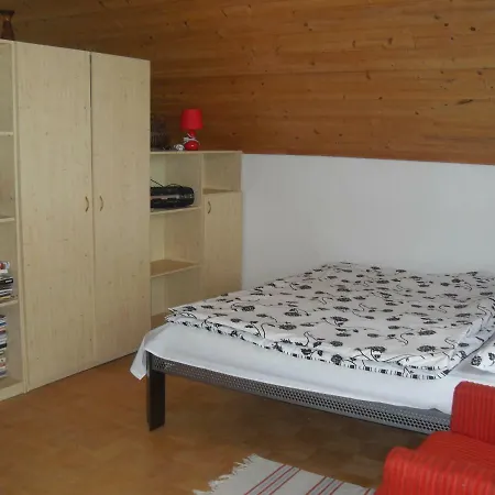 Semesterbostad Alena Hutarova -chalupa *