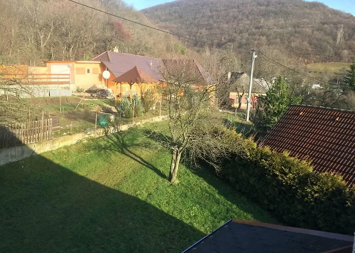 Alena Hutarova -chalupa Casa de Férias *